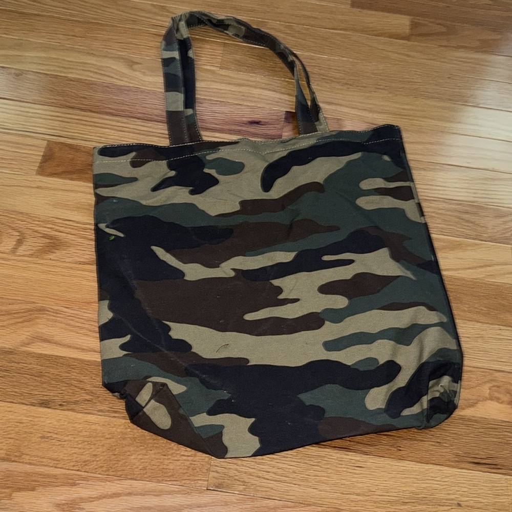 J. Crew NWT❗️Camouflage Tote with Orange Logo - Picture 5 of 5